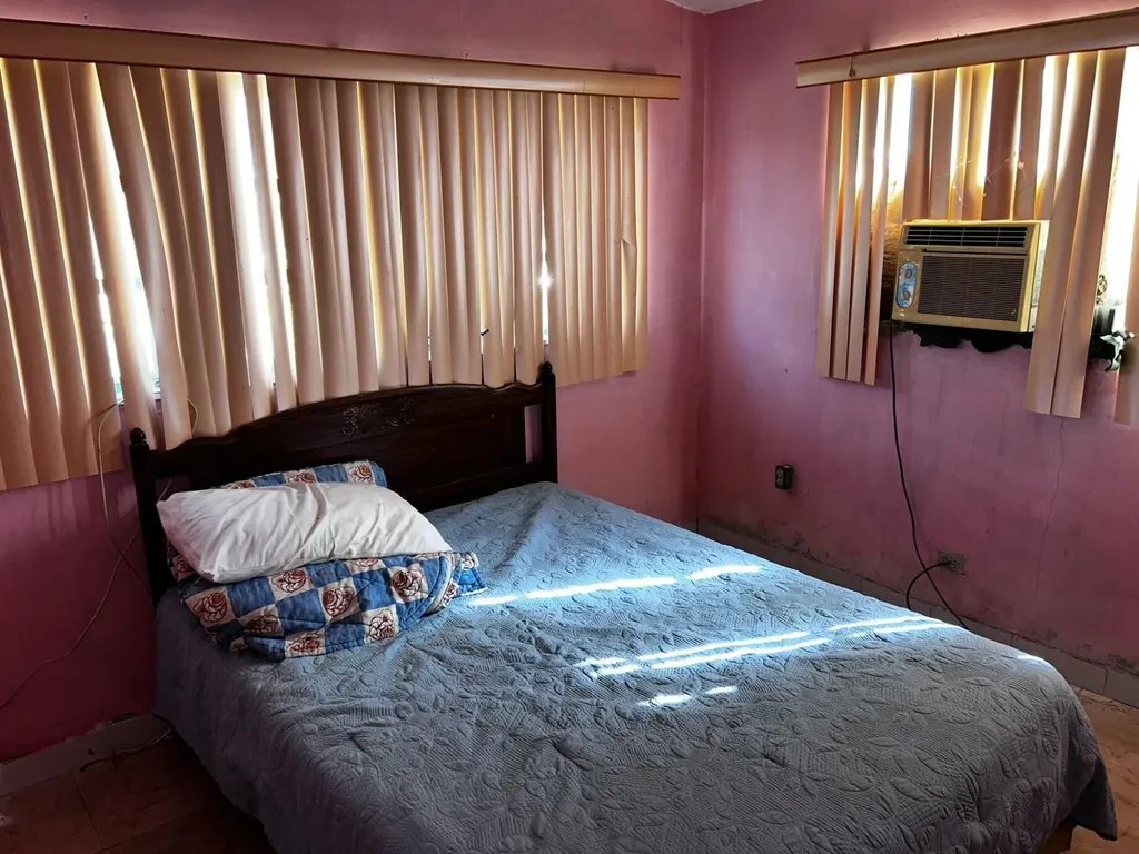 Pinewood Gardens Sub New Providence Paradise Island BS