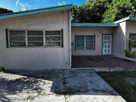 Pinewood Gardens Sub New Providence Paradise Island BS