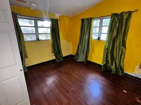 Pinewood Gardens Sub New Providence Paradise Island BS