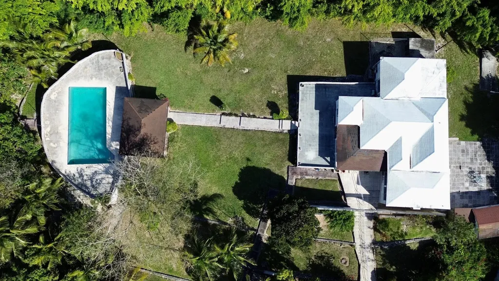 Hillside Park Road 8 New Providence Paradise Island BS