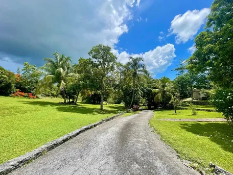 Hillside Park Road 8 New Providence Paradise Island BS
