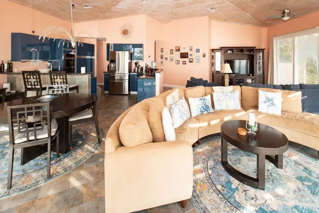 Laguna - Canal Home Eleuthera BS