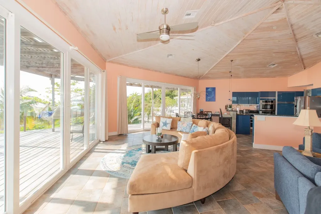 Laguna - Canal Home Eleuthera BS
