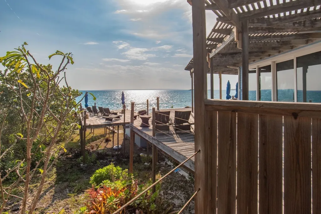 Laguna - Canal Home Eleuthera BS