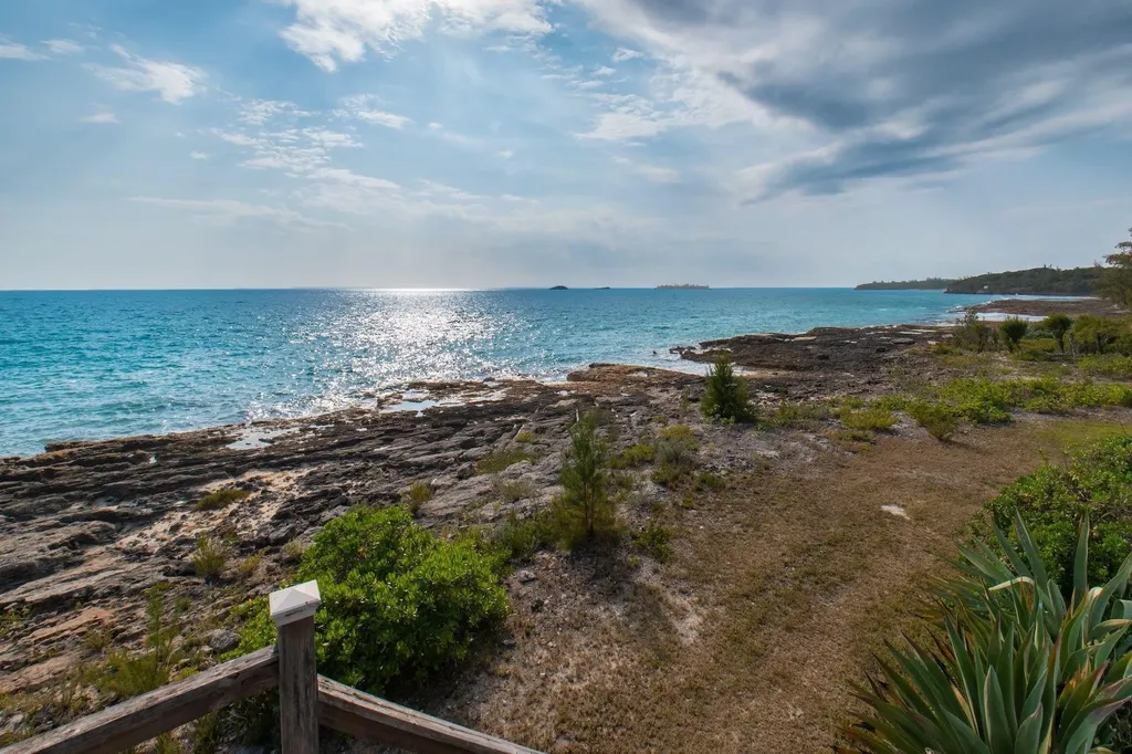 Laguna - Canal Home Eleuthera BS