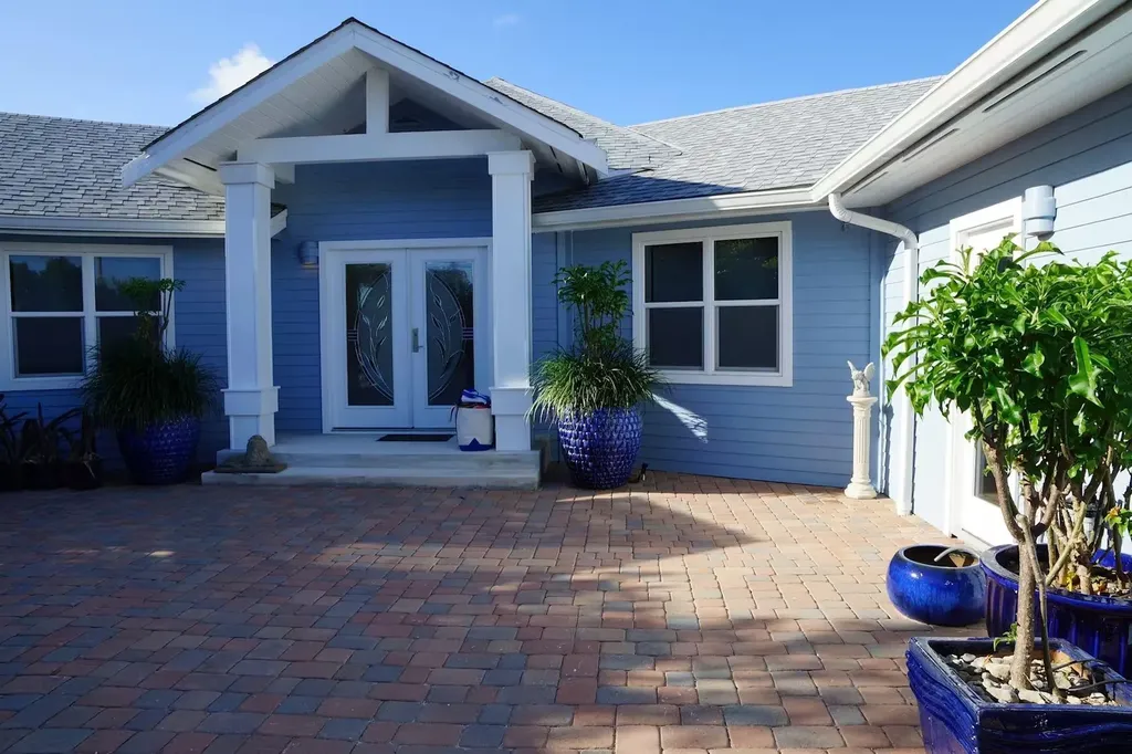 Laguna - Canal Home Eleuthera BS