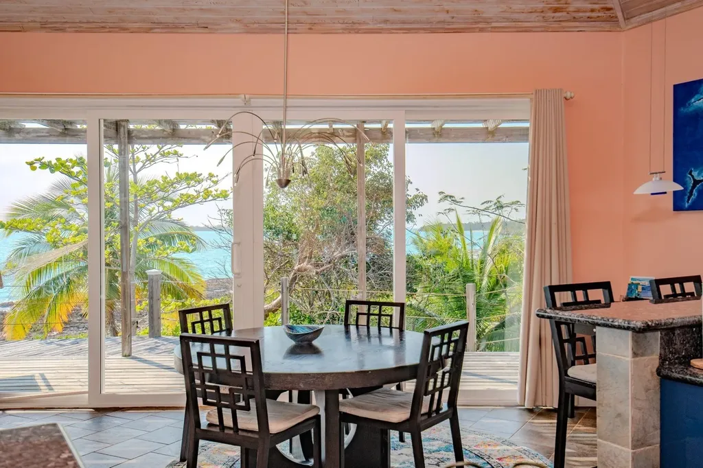 Laguna - Canal Home Eleuthera BS