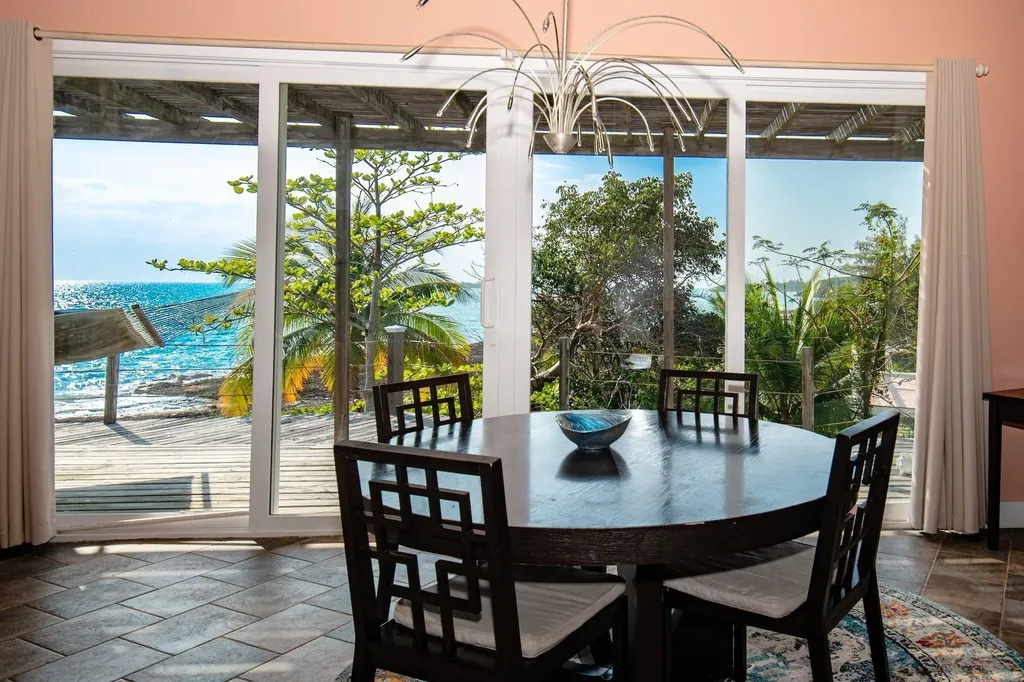 Laguna - Canal Home Eleuthera BS