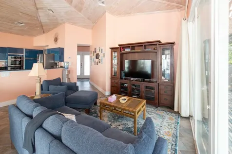 Laguna - Canal Home Eleuthera BS