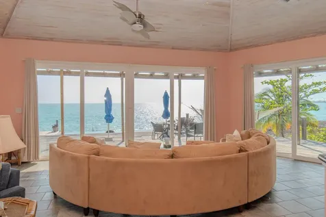 Laguna - Canal Home Eleuthera BS