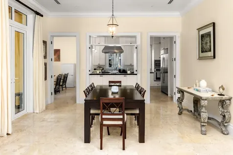 Old Fort Bay New Providence Paradise Island BS