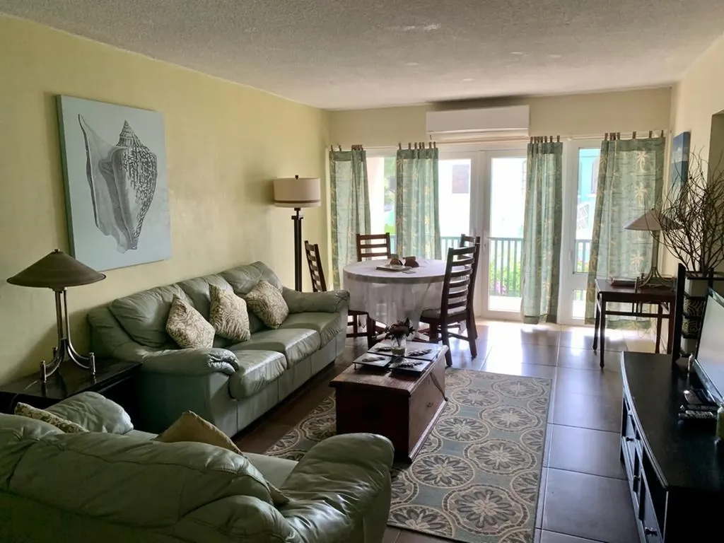 Town Court New Providence Paradise Island BS