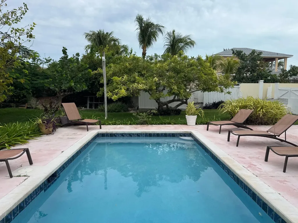 Yamacraw Hill Road 58 New Providence Paradise Island BS