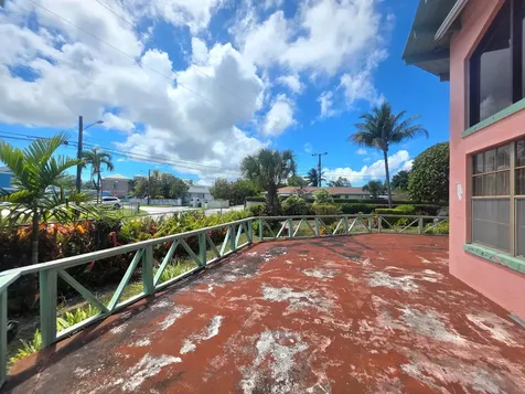 Peter Avenue & Stephens C New Providence Paradise Island BS