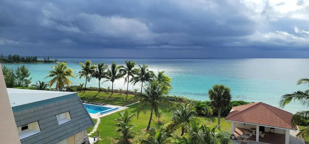 Cannes Village Condominiu Grand Bahama Freeport BS