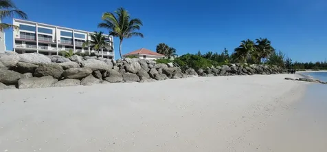 Cannes Village Condominiu Grand Bahama Freeport BS