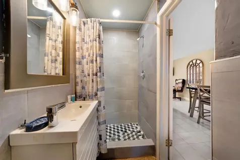 Cannes Village Condominiu Grand Bahama Freeport BS