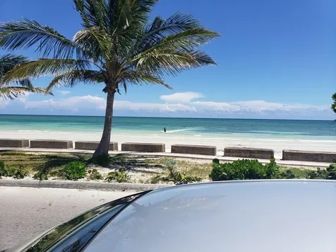 Cannes Village Condominiu Grand Bahama Freeport BS