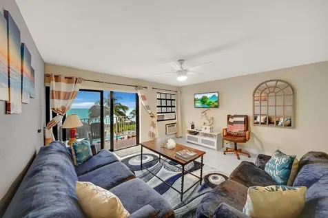 Cannes Village Condominiu Grand Bahama Freeport BS