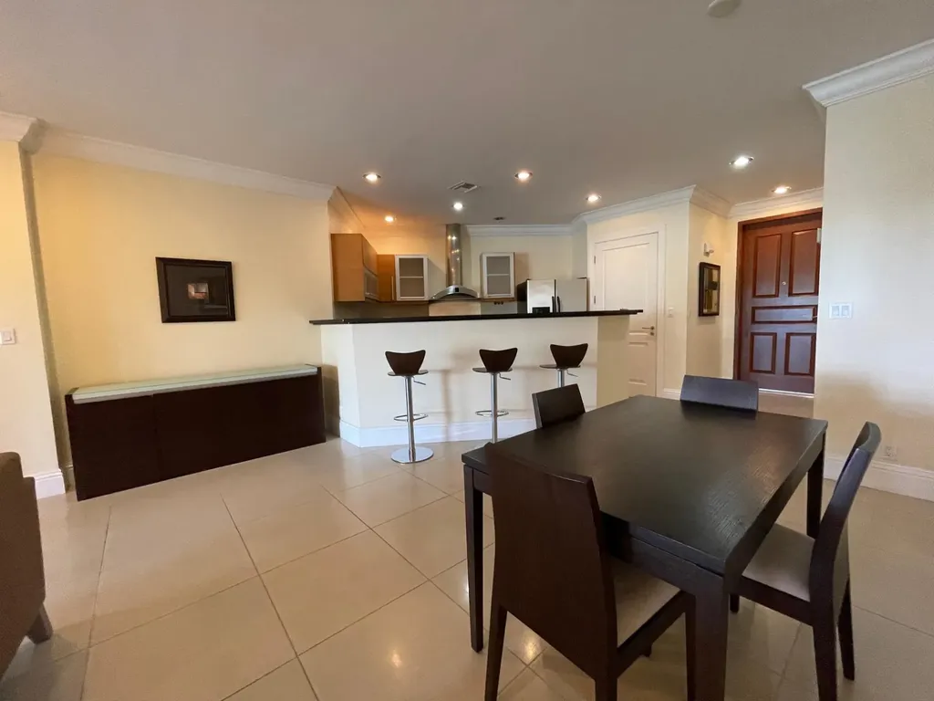 Suffolk Court Condominium Grand Bahama Freeport BS