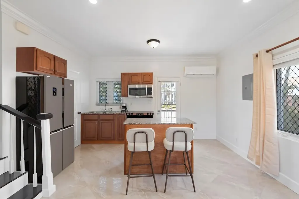 Love Estates 58 New Providence Paradise Island BS