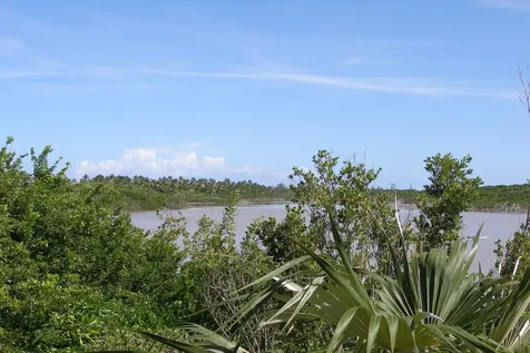 Bank's Road Beachfront Eleuthera BS