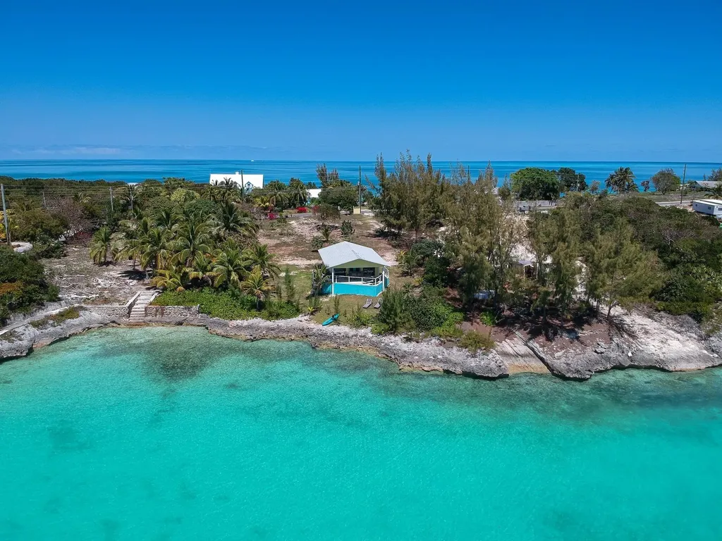 Off Vivian Pinder Road Eleuthera BS