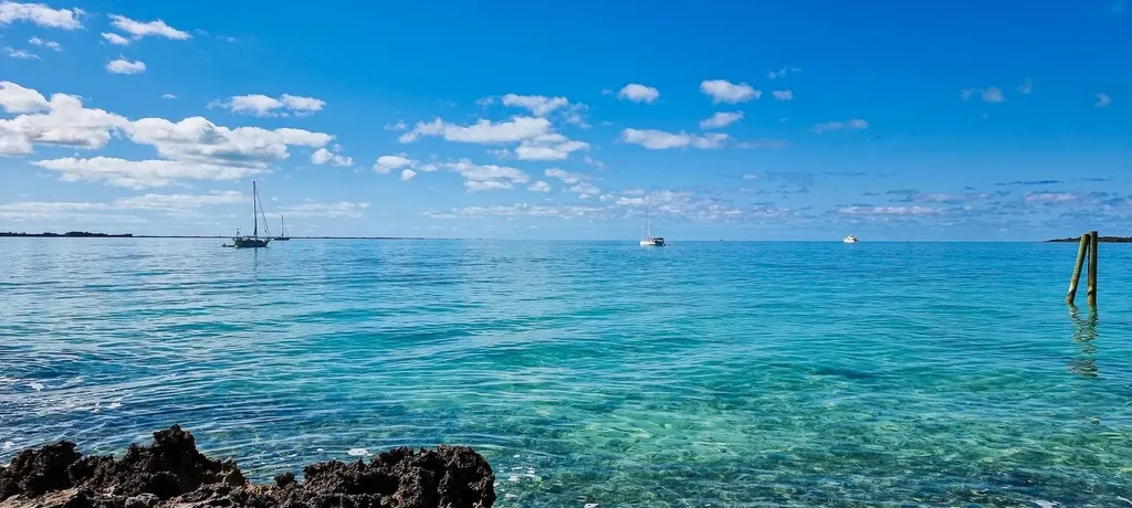 Off Vivian Pinder Road Eleuthera BS