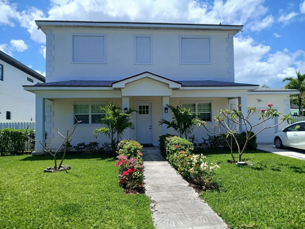 Charlotteville. Starfish 102 New Providence Paradise Island BS
