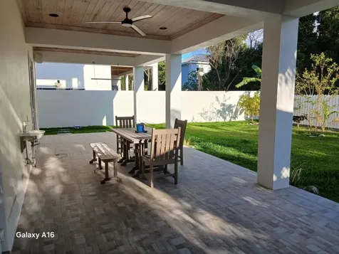 Charlotteville. Starfish 102 New Providence Paradise Island BS
