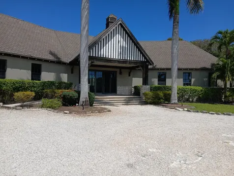 Charlotteville. Starfish 102 New Providence Paradise Island BS