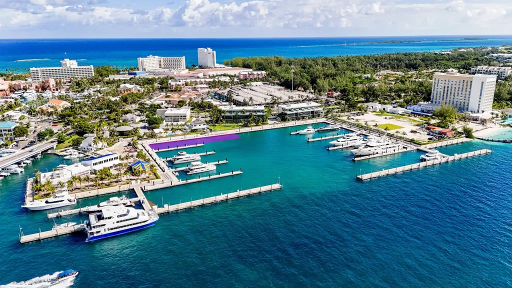 Hurricane Hole Dockage New Providence Paradise Island BS