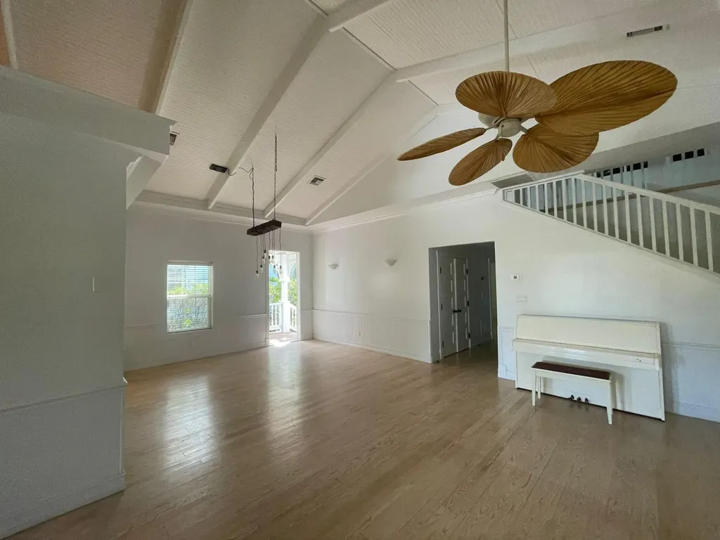 14 Canal Beach Drive New Providence Paradise Island BS