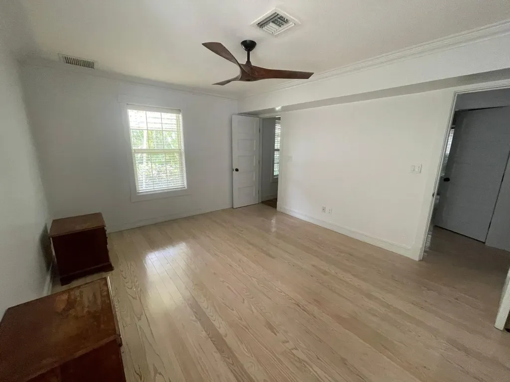 14 Canal Beach Drive New Providence Paradise Island BS