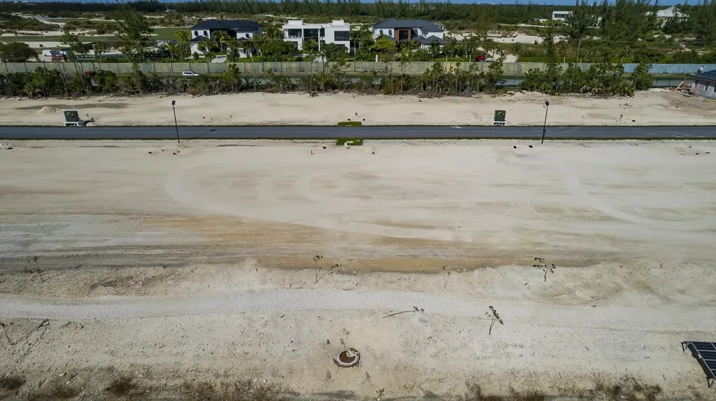Lot 77, Windsor Lakes New Providence Paradise Island BS