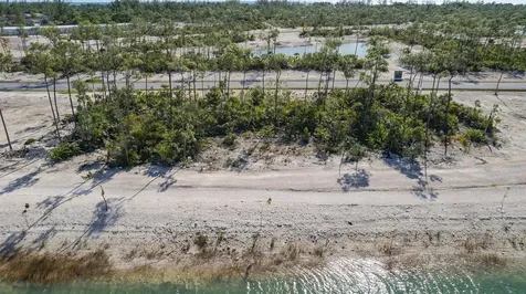 Lot 77, Windsor Lakes New Providence Paradise Island BS