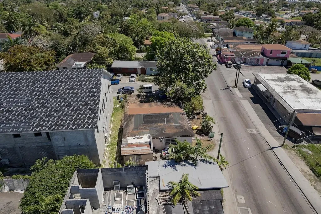 Malcolm Road And Cowman Lane New Providence Paradise Island BS