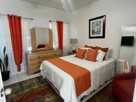 Sunglow Road #48 New Providence Paradise Island BS