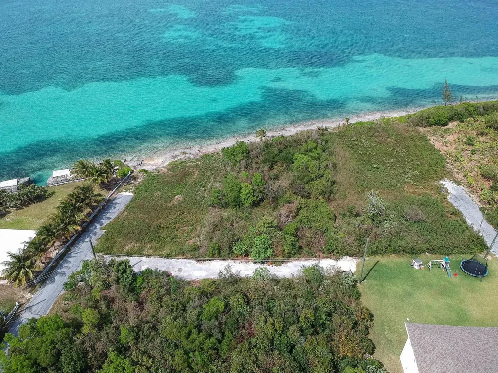 Off Vivian Pinder Road Eleuthera BS
