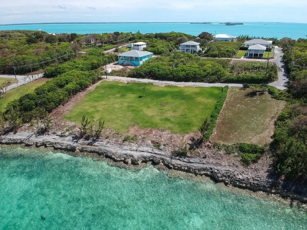 Off Vivian Pinder Road Eleuthera BS