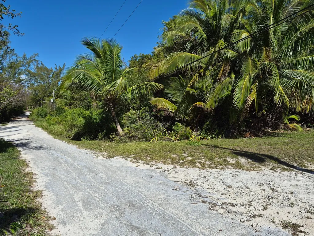 Banks Road Eleuthera BS