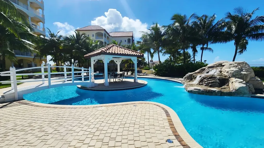 West Bay Street New Providence Paradise Island BS