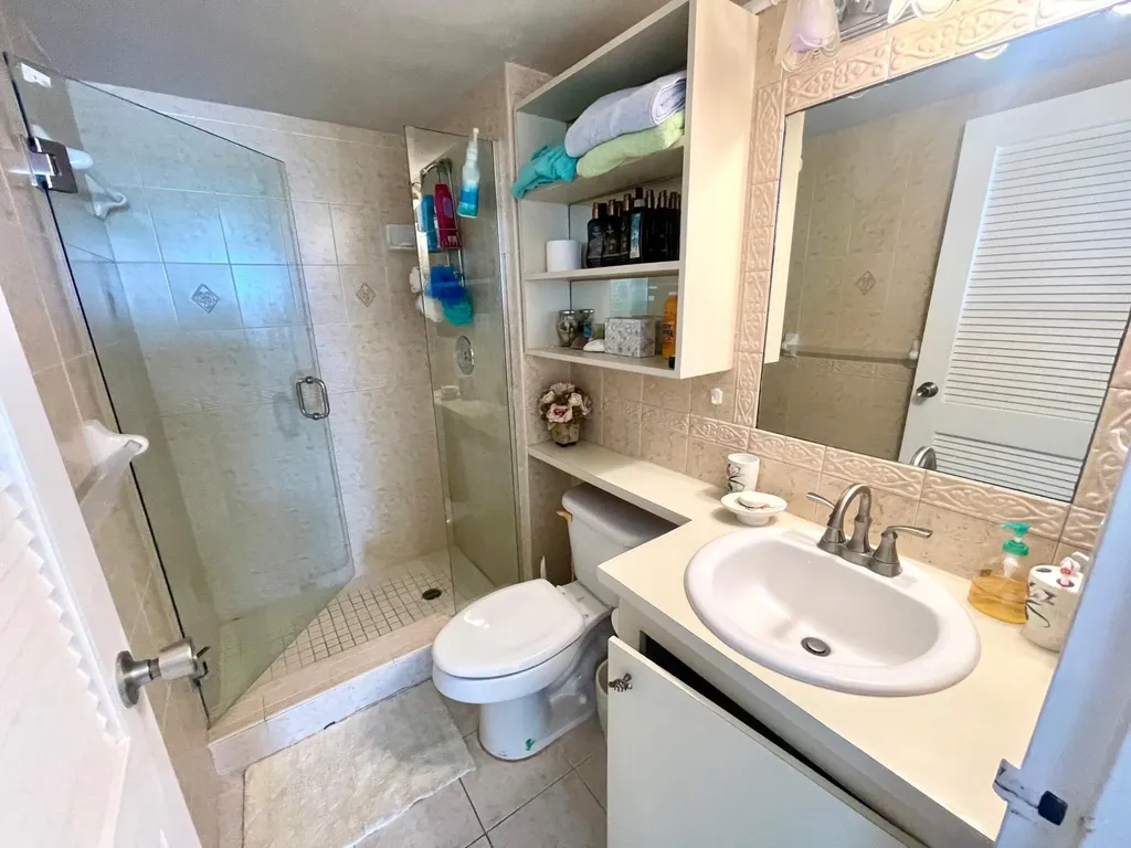 Riviera Towers Grand Bahama Freeport BS