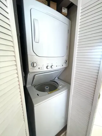 Riviera Towers Grand Bahama Freeport BS