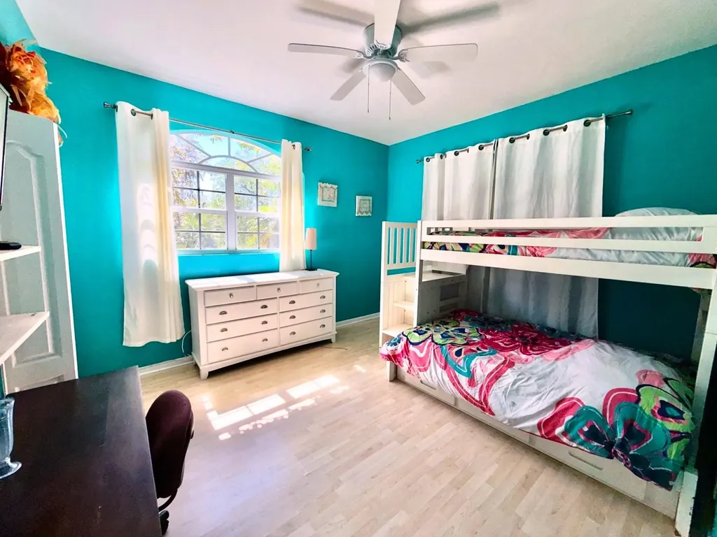 Lincoln Park Home Grand Bahama Freeport BS