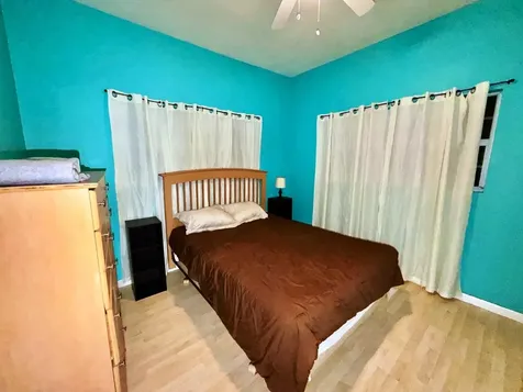 Lincoln Park Home Grand Bahama Freeport BS