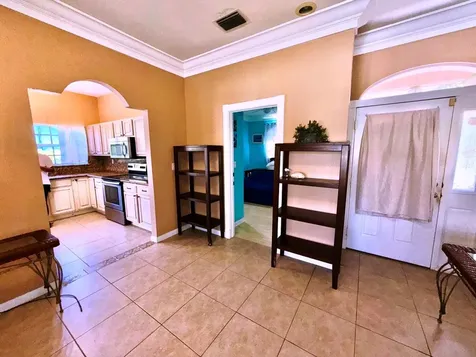 Lincoln Park Home Grand Bahama Freeport BS