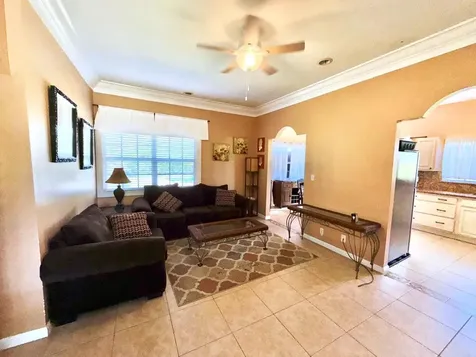 Lincoln Park Home Grand Bahama Freeport BS