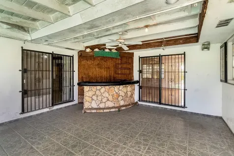 #5 Integrity Road New Providence Paradise Island BS