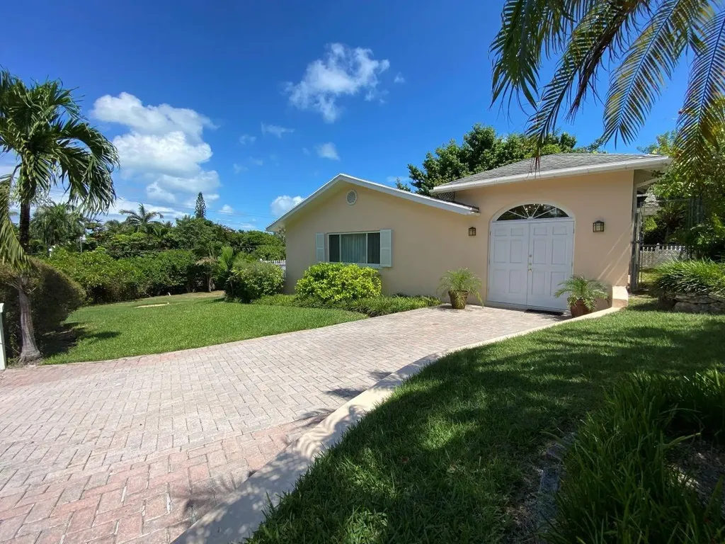 Eastern Road New Providence Paradise Island BS